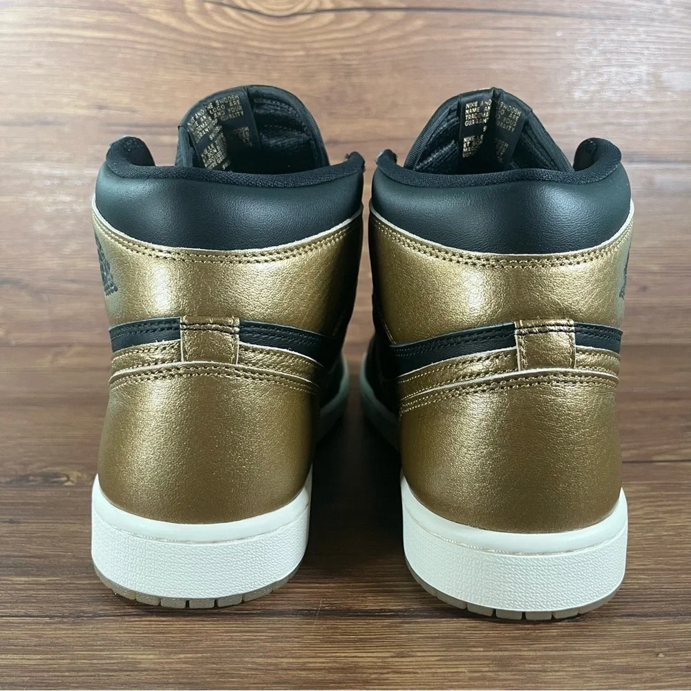 Nike Air Jordan 1 OG HighTop Sneakers - Black/Metallic Gold